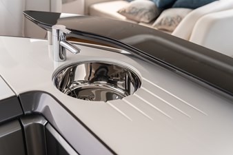 La Mer 144 144.  Princess Y72 2023 (La Mer) - Flybridge