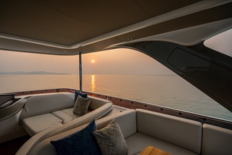 La Mer 145 145.  Princess Y72 2023 (La Mer) - Flybridge