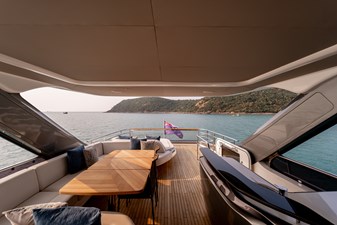 La Mer 146 146.  Princess Y72 2023 (La Mer) - Flybridge