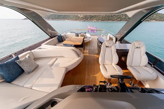 La Mer 147 147.  Princess Y72 2023 (La Mer) - Flybridge
