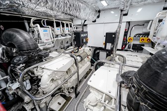 La Mer 158 158.  Princess Y72 2023 (La Mer) - Engine Room