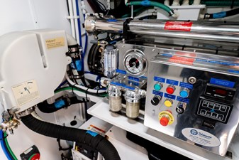 La Mer 166 166.  Princess Y72 2023 (La Mer) - Engine Room