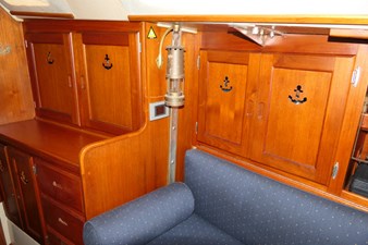 LATEST CAPER 8 Salon Cabinets Port