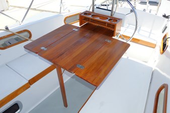 LATEST CAPER 30 Cockpit Table