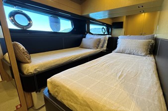 HERCULES II 16 Twin Stateroom
