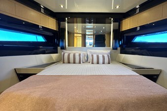 HERCULES II 13 Guest Stateroom