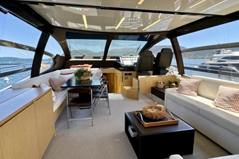 HERCULES II 8 Main Deck
