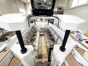 LT26 Carbon Limousine 43 Ante Limousine LT26 