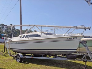 24' Hunter 1998 240 0 