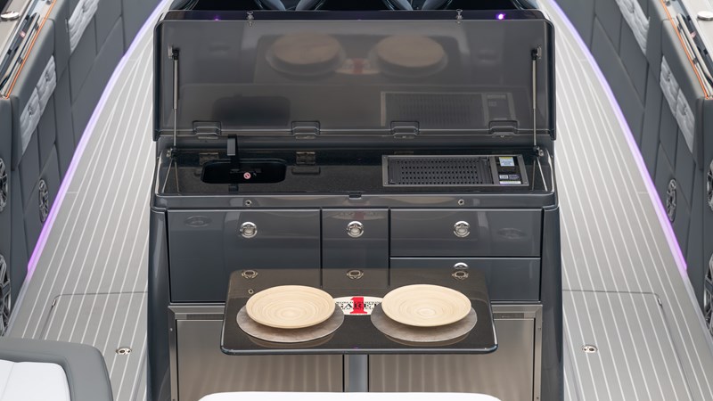 2025 Cigarette 42 Auroris