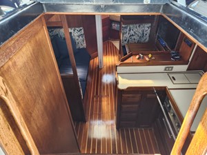 IZMADA 3 Main Cabin