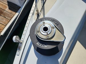 IZMADA 39 Sheet Winches
