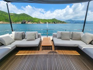 Custom Line Navetta 33 28 
