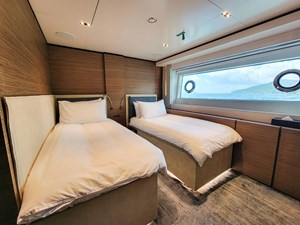 Custom Line Navetta 33 50 