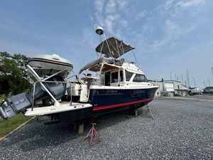 Cutwater 32 Command Bridge 3 