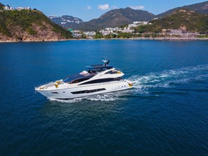 Sunseeker 86 Yacht 16