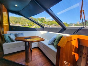 Sunseeker 86 Yacht 22