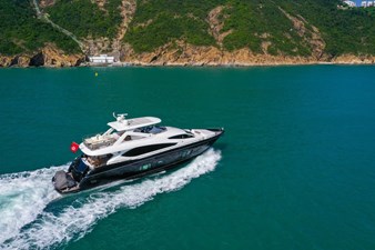 Sunseeker 86 Yacht 8 