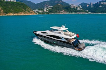Sunseeker 86 Yacht 9 