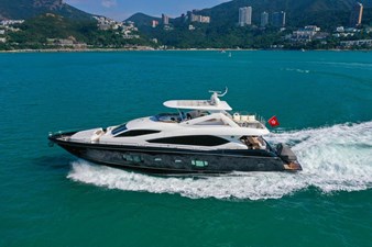 Sunseeker 86 Yacht 11 