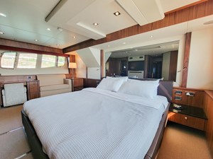Sunseeker 86 Yacht 44 
