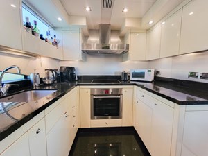 Sunseeker 86 Yacht 58 