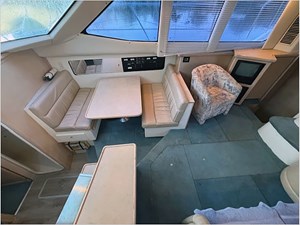 40' Carver 1998 400 CMY 14 