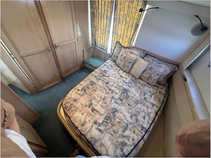 40' Carver 1998 400 CMY 18 