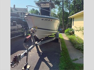 21' Seaswirl 2002 2101CC Striper 2 