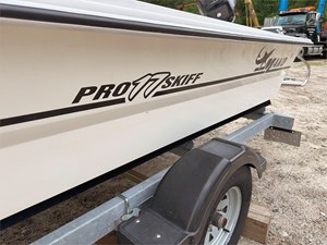 17' Mako 2014 Pro 17 Skiff 8 