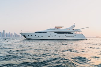 MAESTRO 2007 CUSTOM LINE Custom Line 112 Motor Yacht Yacht MLS #446198 5