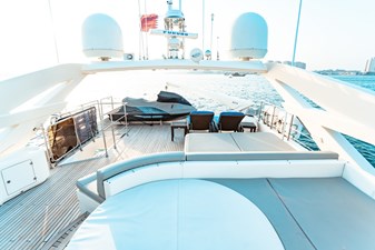MAESTRO 8 MAESTRO 2007 CUSTOM LINE Custom Line 112 Motor Yacht Yacht MLS #446198 8