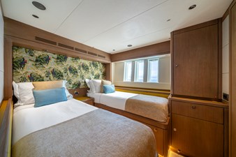 Karibu 37 Karibu 2013 OYSTER 885 Sloop Yacht MLS #446211 37