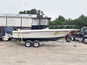 23' Hydra-Sports 2000 Seahorse 1