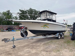 23' Hydra-Sports 2000 Seahorse 3