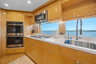 OBSESSION 20 Galley