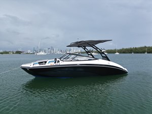 YAMAHA 242 X E-SERIES 3