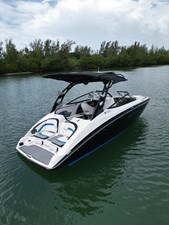 YAMAHA 242 X E-SERIES 5