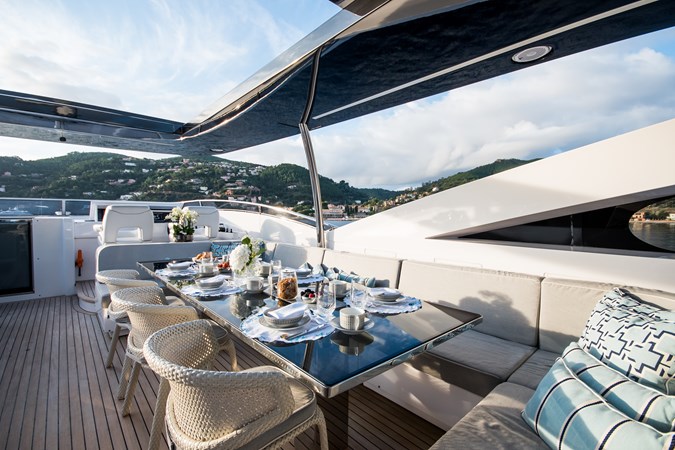 Soulmate DL34 Sundeck dining