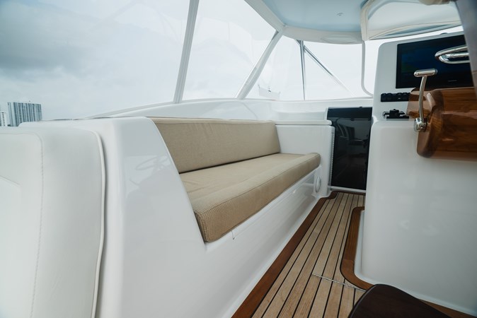 ATTITUDES - Yacht for sale