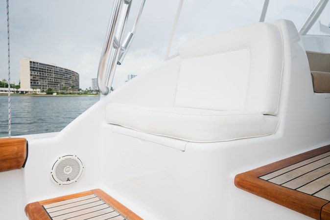 ATTITUDES - Yacht for sale