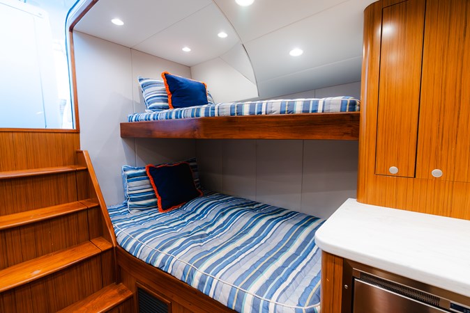 ATTITUDES - Yacht for sale