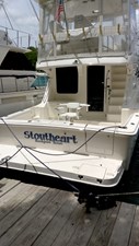 Silverton 45 Convertible 32 
