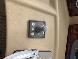 2005 Meridian 490 Pilothouse 22