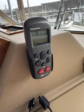 2005 Meridian 490 Pilothouse 24