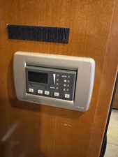 2005 Meridian 490 Pilothouse 27