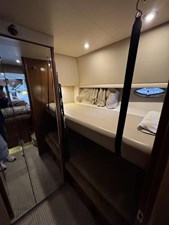 2005 Meridian 490 Pilothouse 32