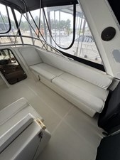 2005 Meridian 490 Pilothouse 36