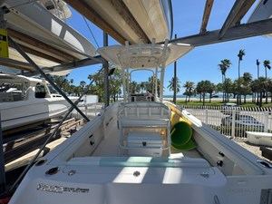 Robalo R222 Center Console 4 