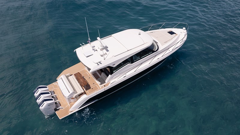 2024 Tiara Yachts 48 LE